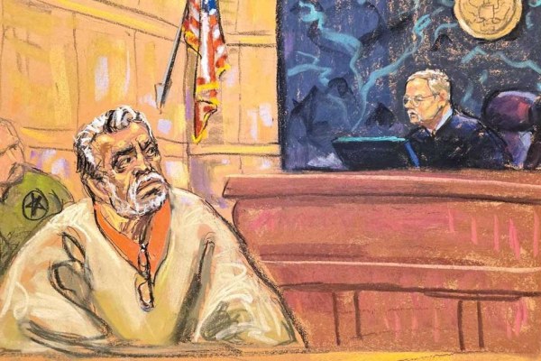 Aplazan sentencia de 
