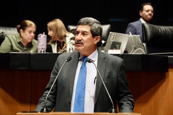 Crea Javier Corral frente en defensa de la soberanía nacional