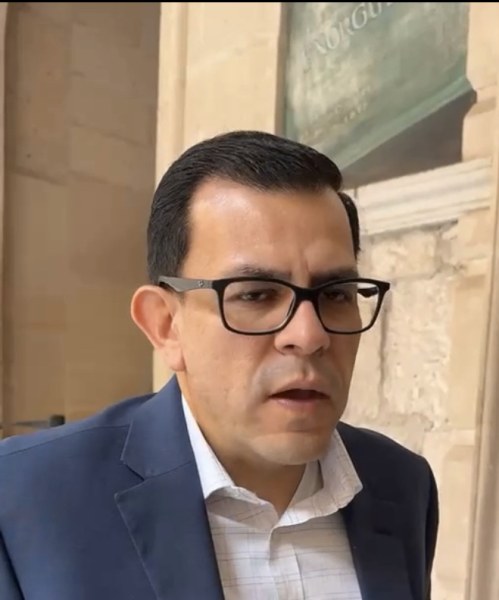 Fuego cruzado en traslado de civiles: Francisco Sáenz