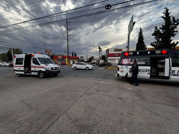 Impactan a motociclista en la Juárez