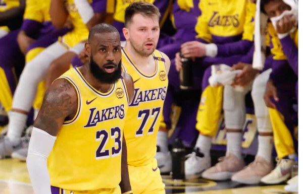 Fin de una era: Los Lakers de Los Ángeles quedan fuera de la postemporada 2026