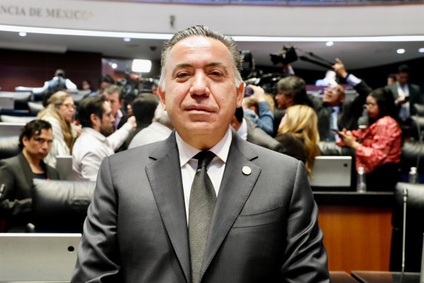 Falta Inzunza a sesión del Senado por tercera vez