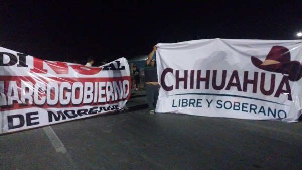 Bloquean paso a 