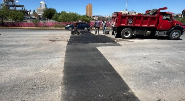 Reparan fuga de agua en la Carranza