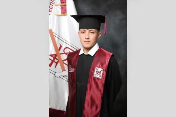 Entra a nadar a presa y muere; estaba a días de graduarse