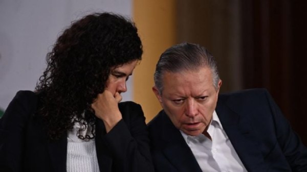 Sheinbaum propone retrasar elección judicial a 2028 y reestructurar la SCJN