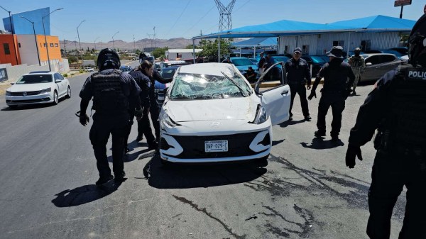 Vuelca tras choque en Circuito Universitario