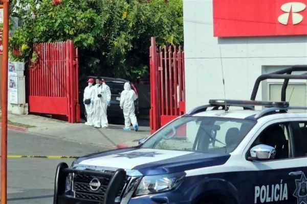 Se resiste a asalto y la matan frente a banco