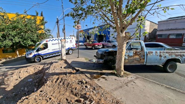 Choca con árbol tras ataque epiléptico