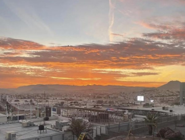 Soleado y Caluroso; máxima de 30°y mínima de 15°C
