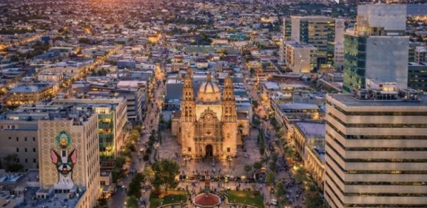 Domingo con una máxima de 32°C y cielo mayormente soleado