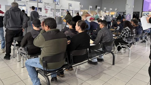 Aplicarán recargos por revalidación vehicular desde junio