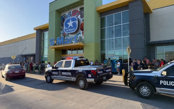 Pánico en Smart por hombre con cuchillo