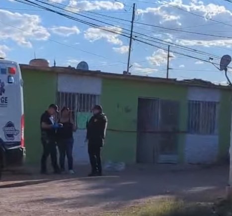 Armados entran a casa y balean a uno