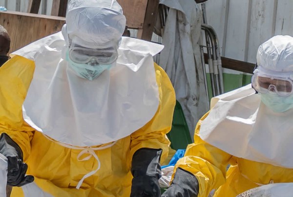 Ébola en el Congo: Comerciantes luchan contra el virus y la desinformación