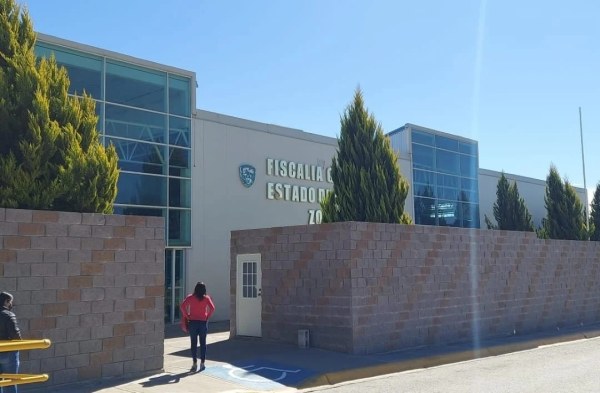 Vinculan a proceso a menor de edad por golpear a su ex pareja