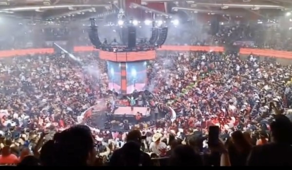 Llenazo total: Grupo Firme desata la locura en la Feria de Santa Rita