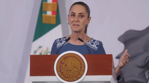 Encabeza Sheinbaum su mañanera más corta