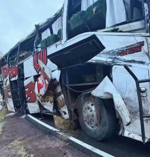 Chicos de Barrio sufren aparatoso percance vial