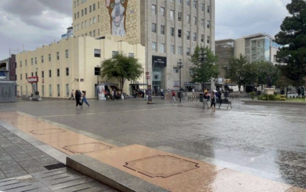 Cielo nublado con lluvias aisladas