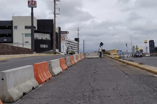 Cierran accesos en el Periférico de la Juventud