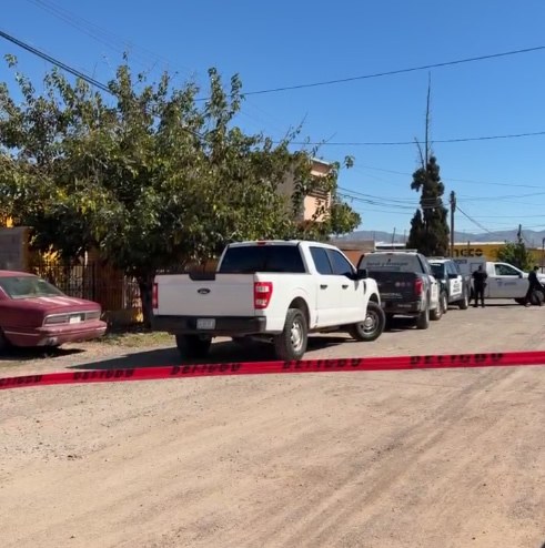 Hallan muerto en baldío de Villa Juárez