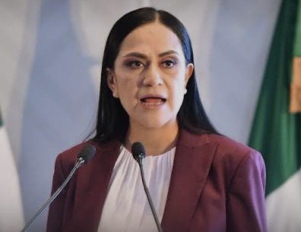 Podría estar mañana aquí Ariadna Montiel