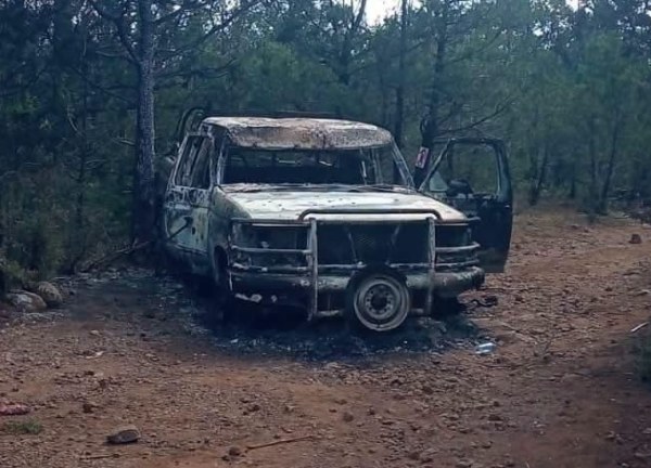 Hallan calcinado en brecha de Madera