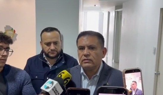 Se reunirán Alito Moreno y Maru Campos