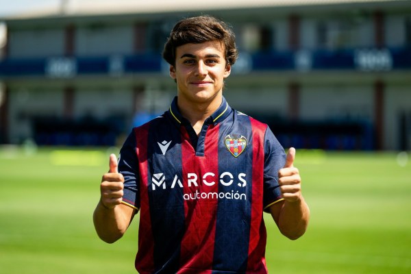 Carlos Álvarez llegará al América