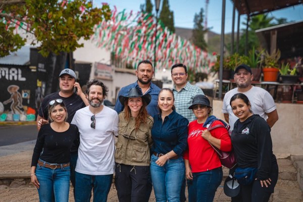 Visita la actriz Regina Blandón Santa Eulalia