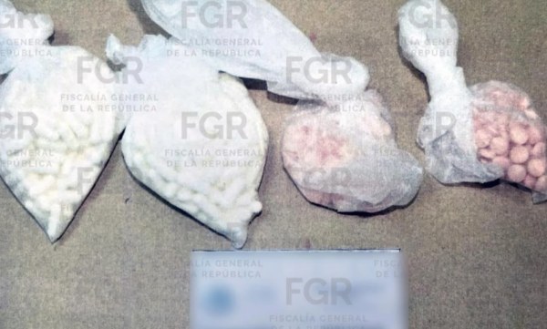 Detienen a mujer con 472 tabletas y un dron