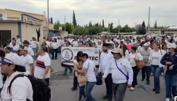 Exigen empleados de la UACH derechos laborales
