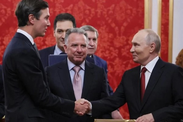 Emisarios de Trump se reúnen con Putin