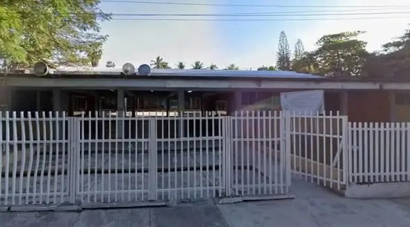 Alumno agrede a compañero y lesiona a prefecta en secundaria