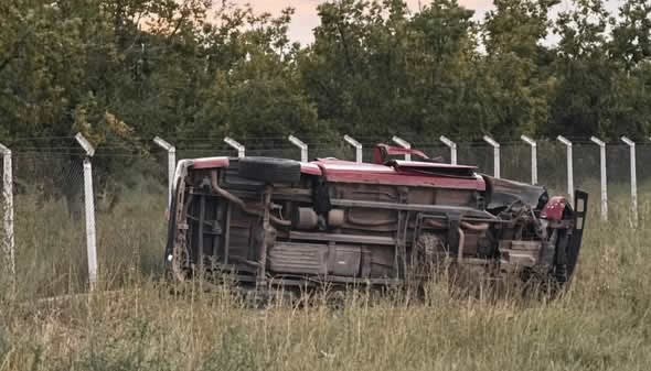 Volcadura en la Jiménez-Búfalo deja un muerto y dos heridos