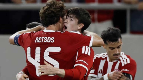 'Hormiga' González da triunfo al Olympiacos en Europa League