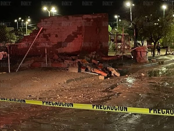 Joven muere tras colapso de barda por lluvias en Anapra