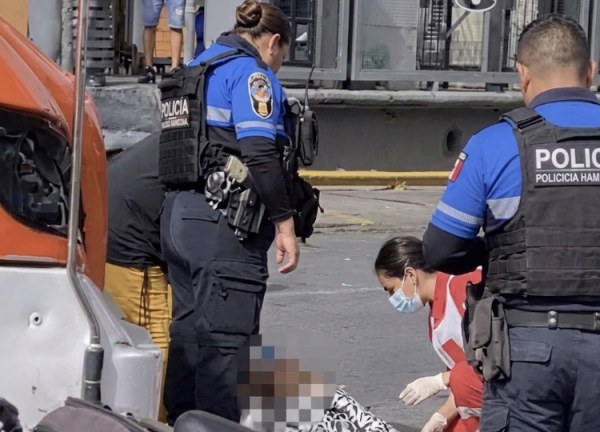 Urbano arrolla a mujer en el Centro