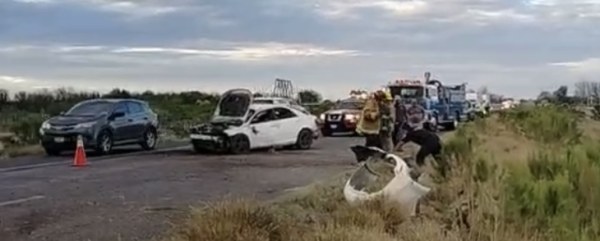 Conductor sufre fractura expuesta tras volcar