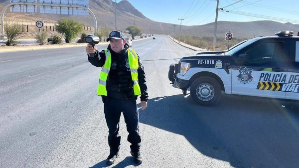 Menores no podrán conducir después de las 10:00 pm