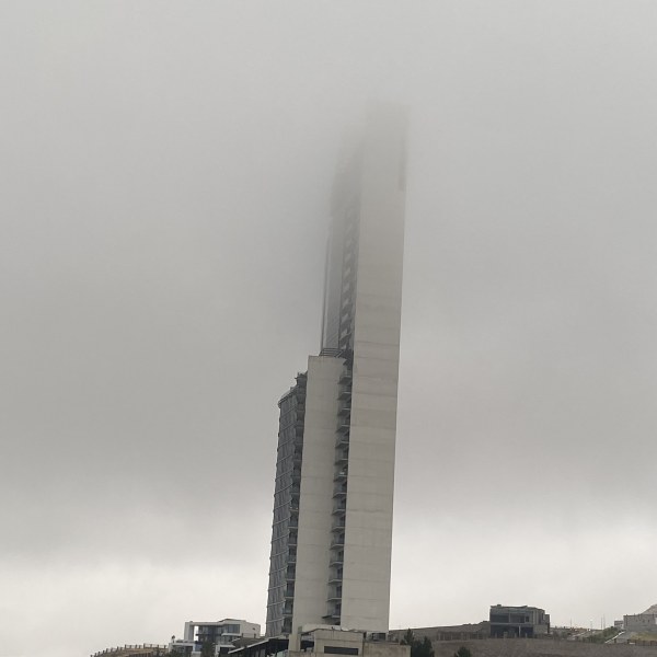 Clima fresco y lluvias en la ciudad