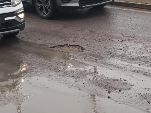 Se ponchan llantas en la Heroico Colegio militar