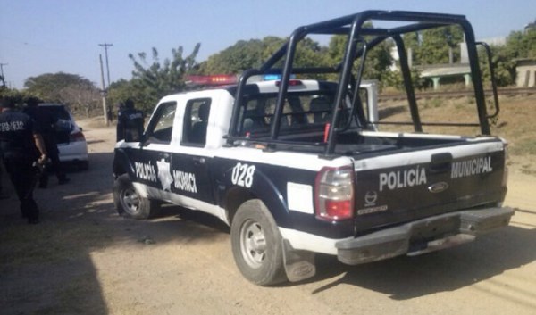 Investigan a policías de Juchitán por nexos con el narco