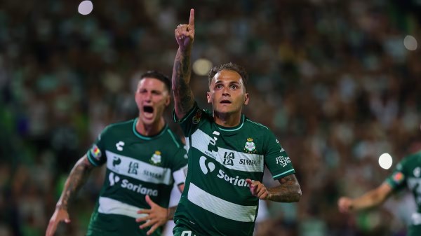 Vence Santos Laguna 1-0 a Pachuca
