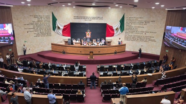 Desaparecen poderes en Juchitán tras detención de alcalde