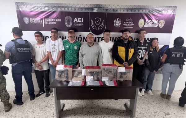 Llevan ante juez a detenidos por ejecución de motociclista
