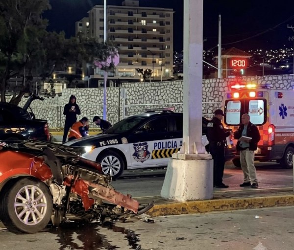 Fuerte choque en la Francisco Villa deja un lesionado