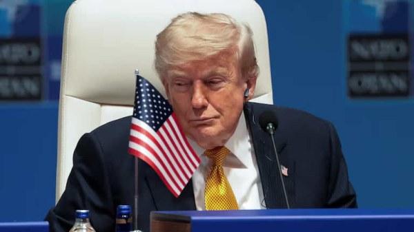 Trump descarta imponer límites a la inteligencia artificial