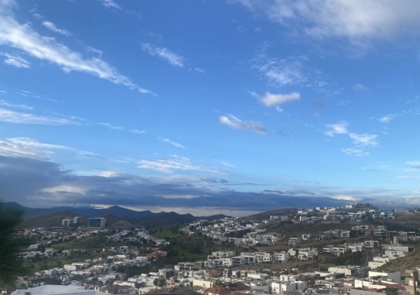 Jornada Calurosa y Soleada en la ciudad